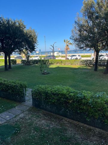 Appartamento in residenziale in Lungomare Italia 58