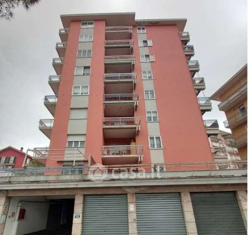 Appartamento in residenziale in Via Pecorara 7