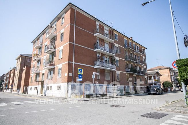 Appartamento in residenziale in Via Francesco Gandini 7