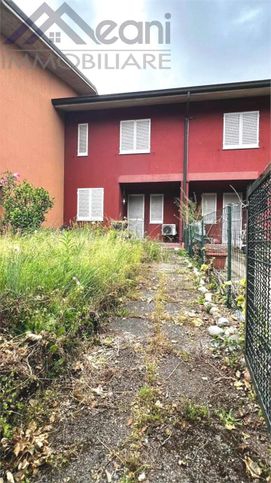 Villetta a schiera in residenziale in Via San Francesco d'Assisi
