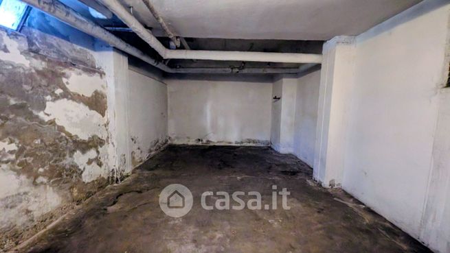 Box/posto auto in residenziale in Via Carlo Ederle 13