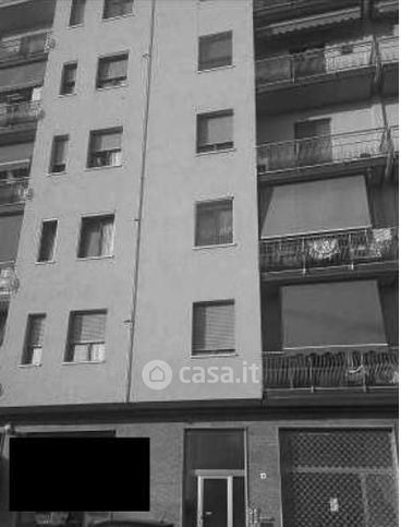 Appartamento in residenziale in Via Lomellina 12
