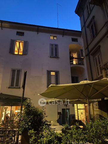 Ufficio in commerciale in 