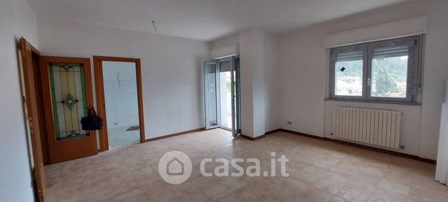 Appartamento in residenziale in Largo dei Garofani 7