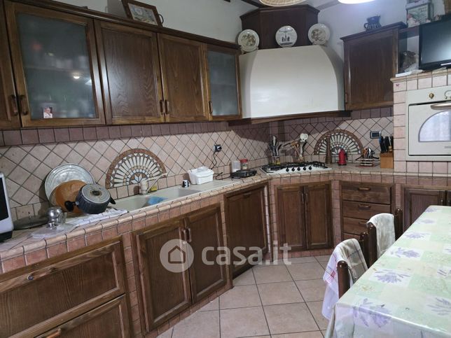 Appartamento in residenziale in Via Renato Serra