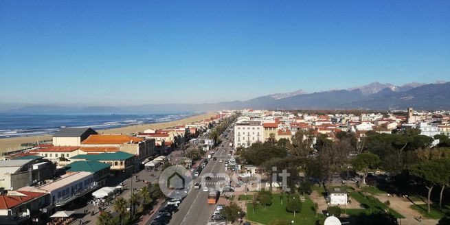 Appartamento in residenziale in Viale Regina Margherita