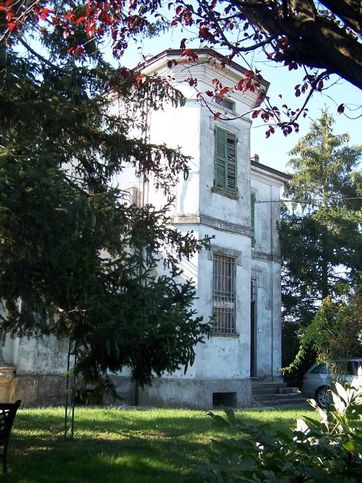 Villa in residenziale in 