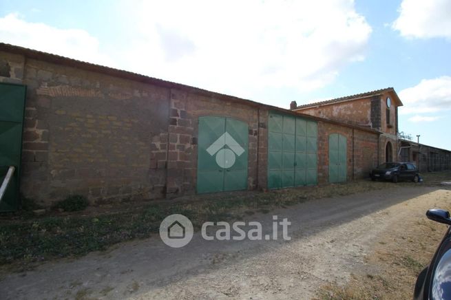 Garage/posto auto in residenziale in Località Montebello