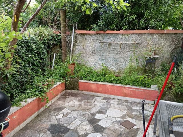 Casa bi/trifamiliare in residenziale in Via Provinciale Avenza - Sarzana