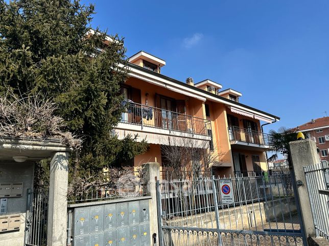 Appartamento in residenziale in Via Savonarola 12