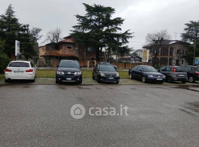 Terreno agricolo in commerciale in Via Vittorio Veneto