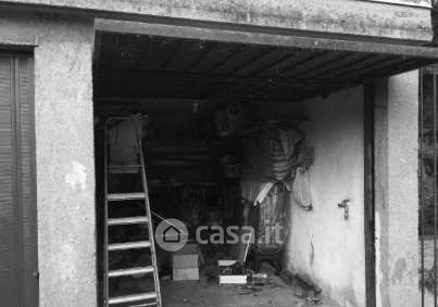 Box/posto auto in residenziale in Via XXIV Maggio