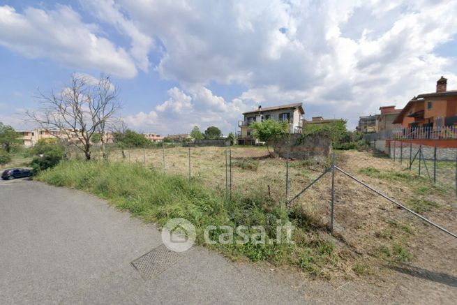 Terreno edificabile in residenziale in Via del Fosso dell'Osa