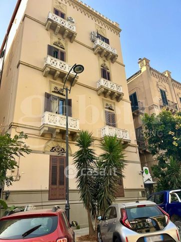 Appartamento in residenziale in Via Enrico Albanese 104