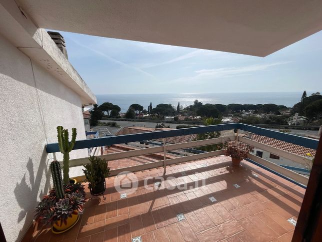 Appartamento in residenziale in Corso Mediterraneo 1