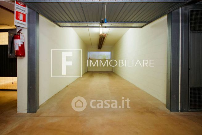 Garage/posto auto in residenziale in 