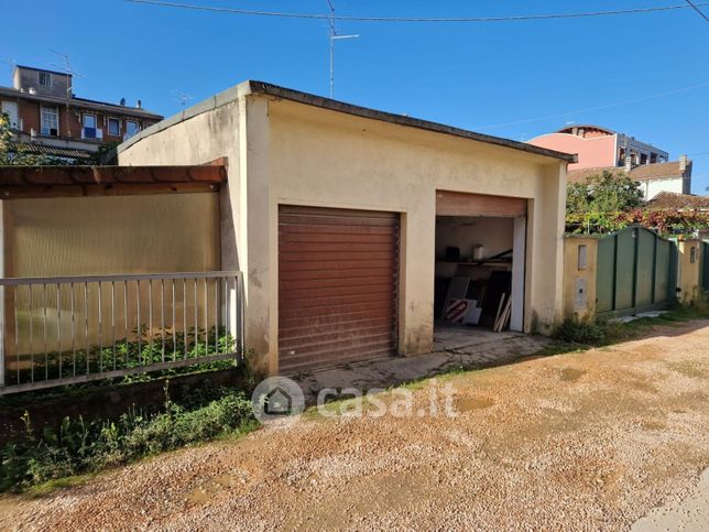 Garage/posto auto in residenziale in Via Golosine 132