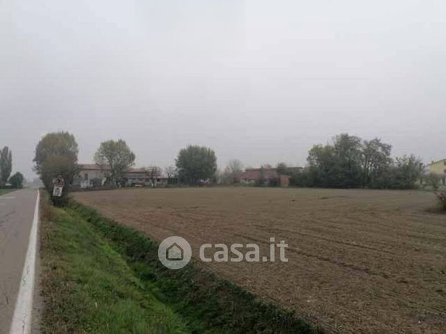 Terreno edificabile in residenziale in Via Nuova del Bosco