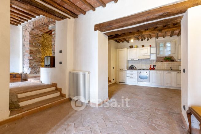 Rustico/casale in residenziale in Via Corte Ghiglioni 189