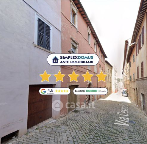 Appartamento in residenziale in Via Cesare Battisti