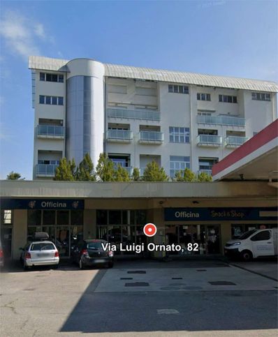 Box/posto auto in residenziale in Via Luigi Ornato 82