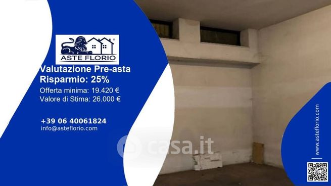 Box/posto auto in residenziale in Via Catullo 1