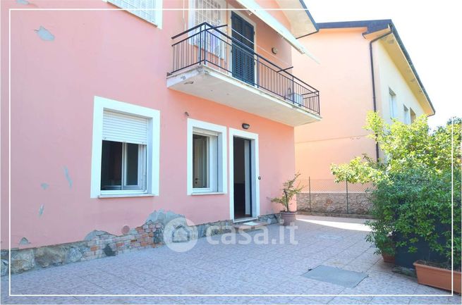 Villa in residenziale in