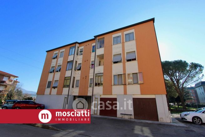 Appartamento in residenziale in Via T. Sabbatini 6