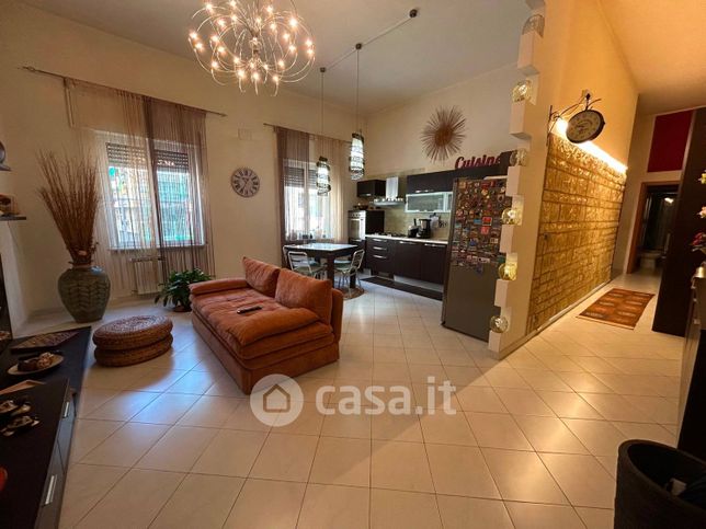 Appartamento in residenziale in Via Voltri 12
