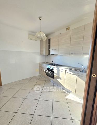 Appartamento in residenziale in Via Galasso Alghiss