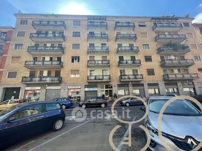 Appartamento in residenziale in Via Neera 14