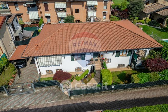 Villa in residenziale in Via Gabriele D'Annunzio 3