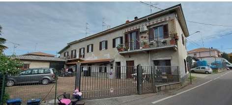 Appartamento in residenziale in Via Bertolotti 13