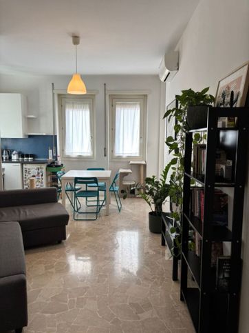 Appartamento in residenziale in Via Luigi Canonica 63