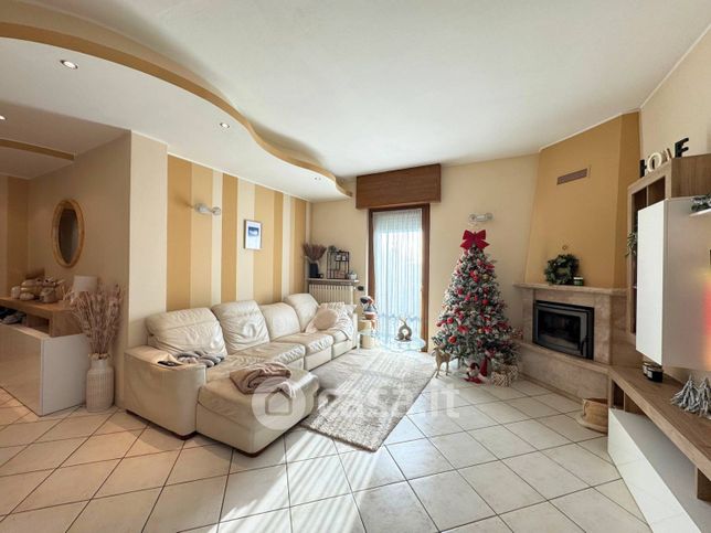 Appartamento in residenziale in Via Adige