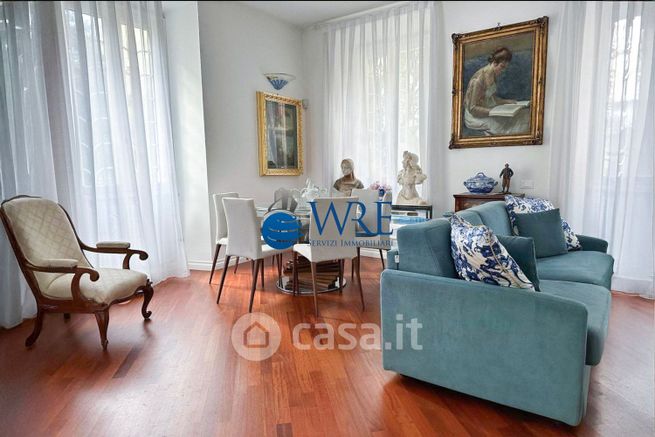 Appartamento in residenziale in Via Francesco Caracciolo