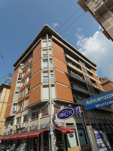 Ufficio in commerciale in Via Cipro