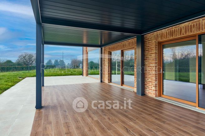 Villa in residenziale in Strada per Monte