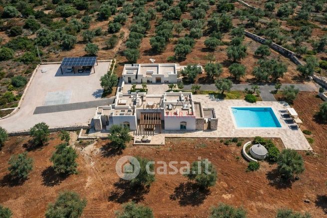 Villa in residenziale in in agro di Ostuni