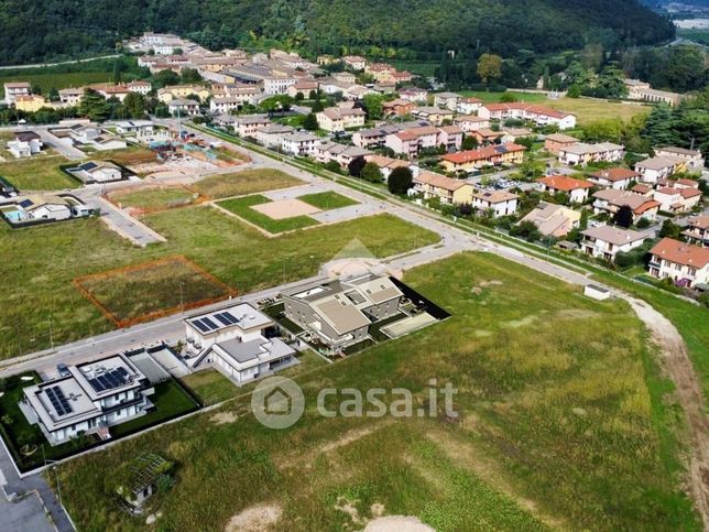 Appartamento in residenziale in Via Dei Ciliegi 19