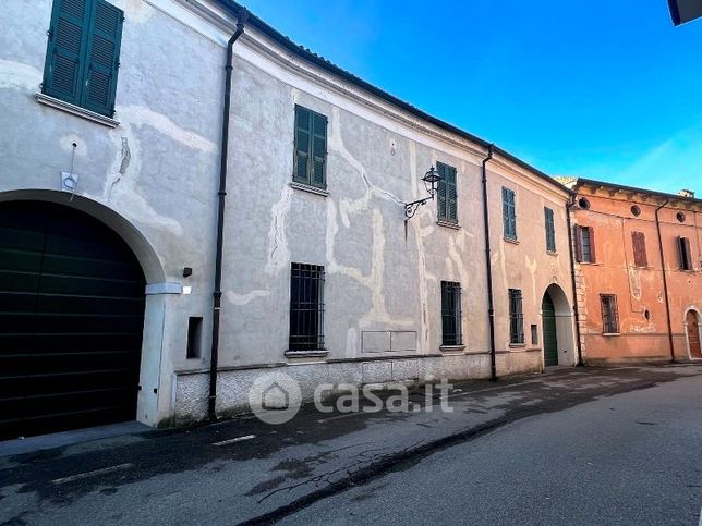 Negozio/locale commerciale in commerciale in Via G. Chiassi