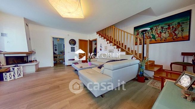 Villa in residenziale in 