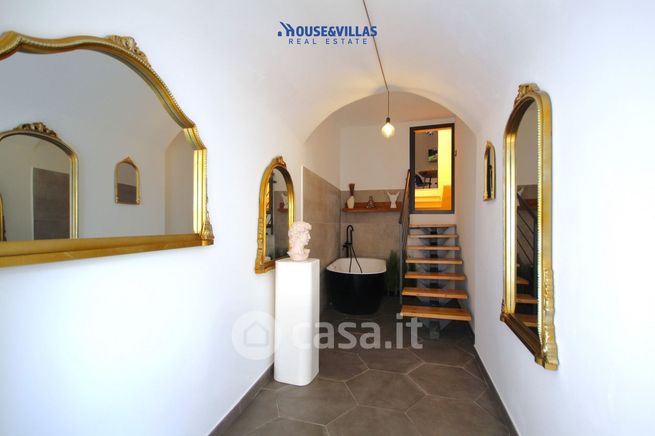 Casa indipendente in residenziale in Via Zanardelli