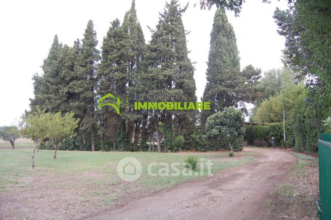 Terreno agricolo in commerciale in Strada Statale 7