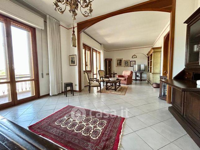 Attico/mansarda in residenziale in Via Luigi Cherubini 123