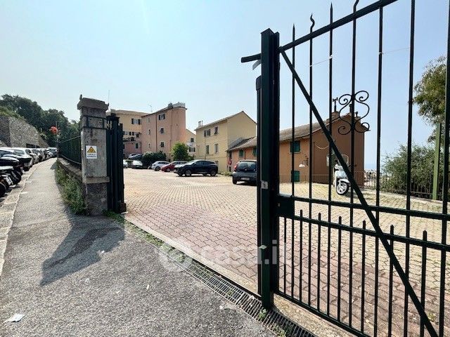 Box/posto auto in residenziale in Via Donato Somma