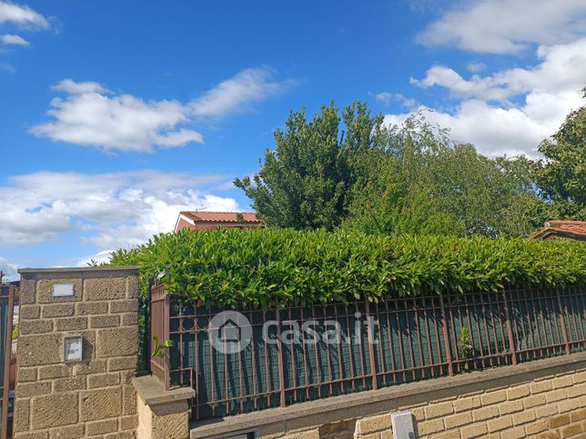 Casa bi/trifamiliare in residenziale in Via dei Tirreni