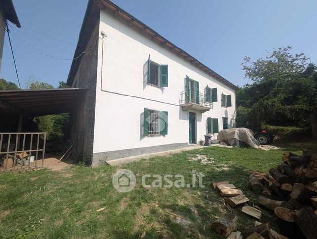 Casa indipendente in residenziale in Strada Moirano 4