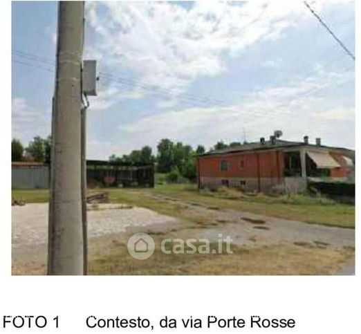 Terreno agricolo in commerciale in Via Porte Rosse 17