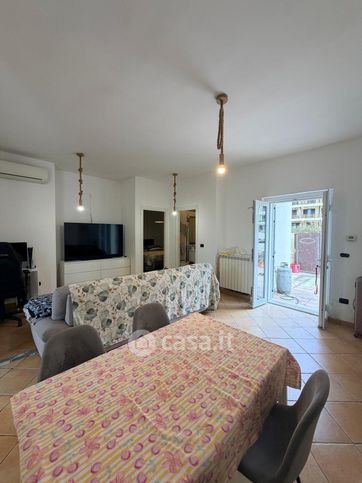 Appartamento in residenziale in Via del Mare 159